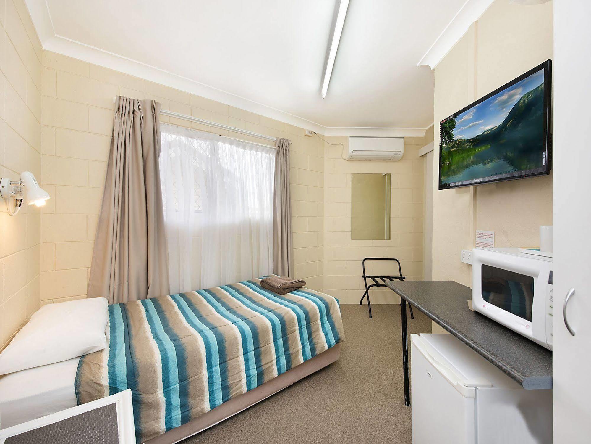 Caloundra City Centre Motel Екстер'єр фото
